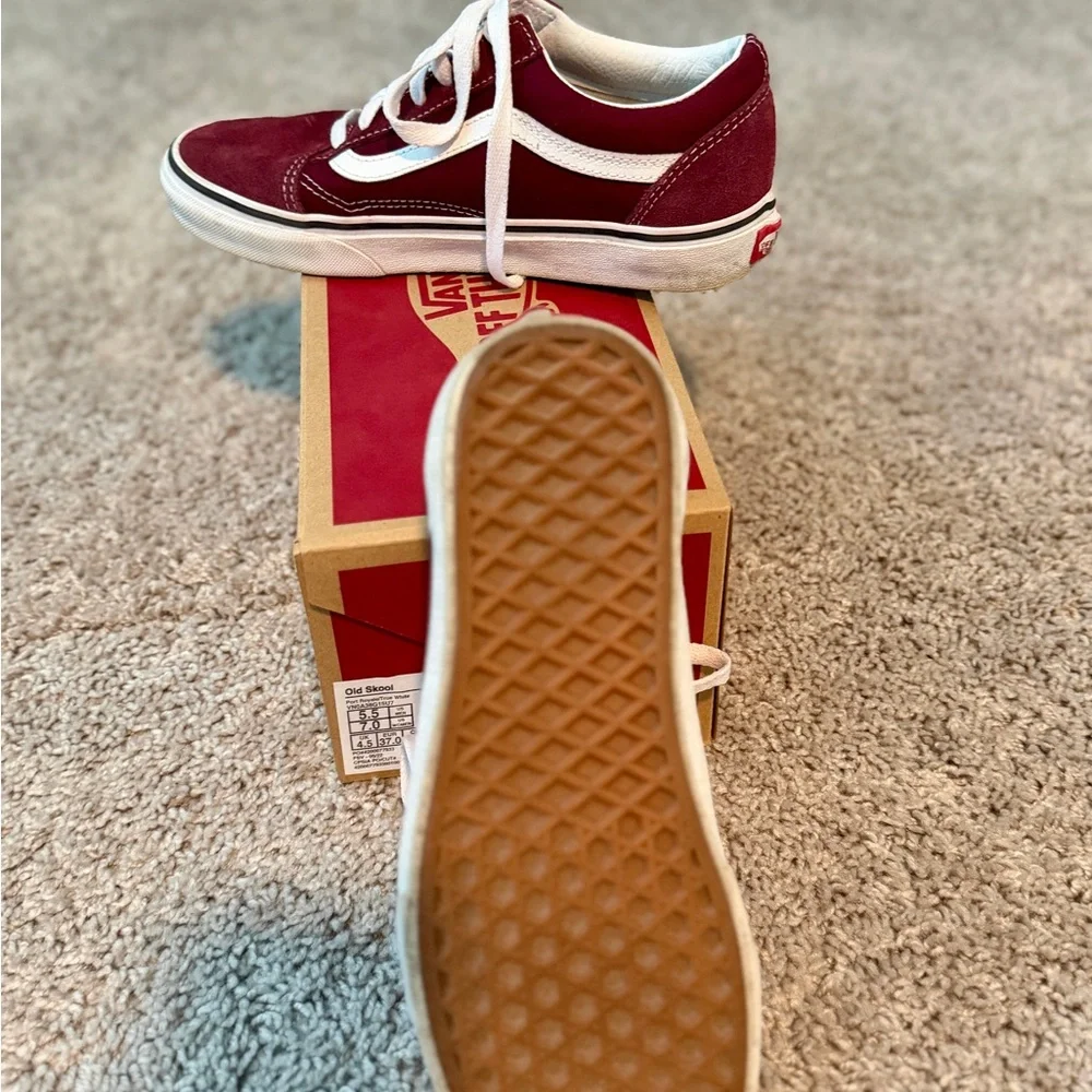 Vans Old Skool Burgundy with White Stripe - Picture 4 of 6